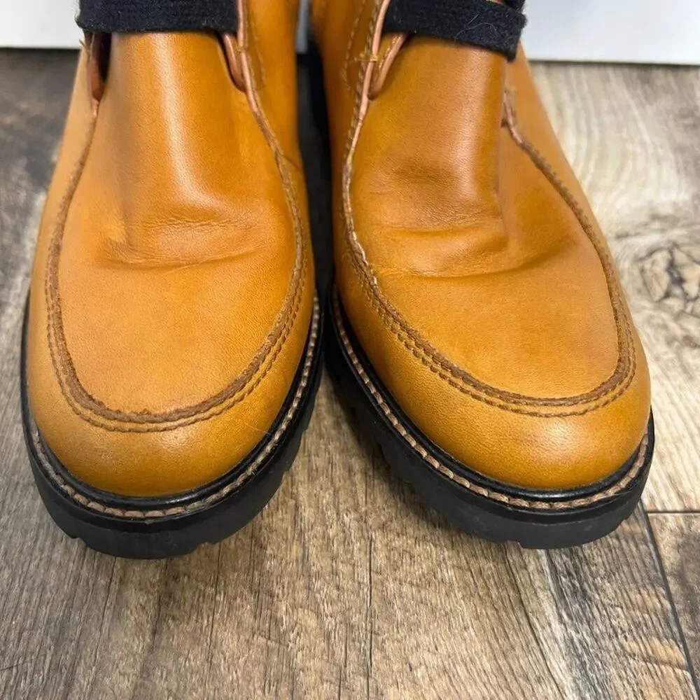 Cole Hann Henson Tall Leather Boots Camel Sherling Lace Up Lug Sole Size 6 1/2